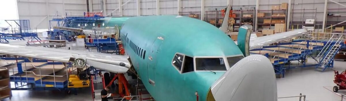 Soluciones integrales de mantenimiento de aeronaves militares de STS Defense Solutions